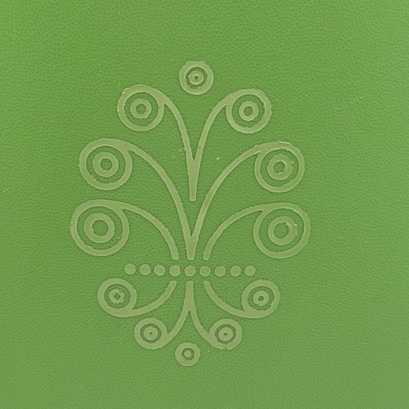 Tupperware Vintage Green Canister 1222-26 with lid 808-28 Snack Keeper 10" - Picture 2 of 11